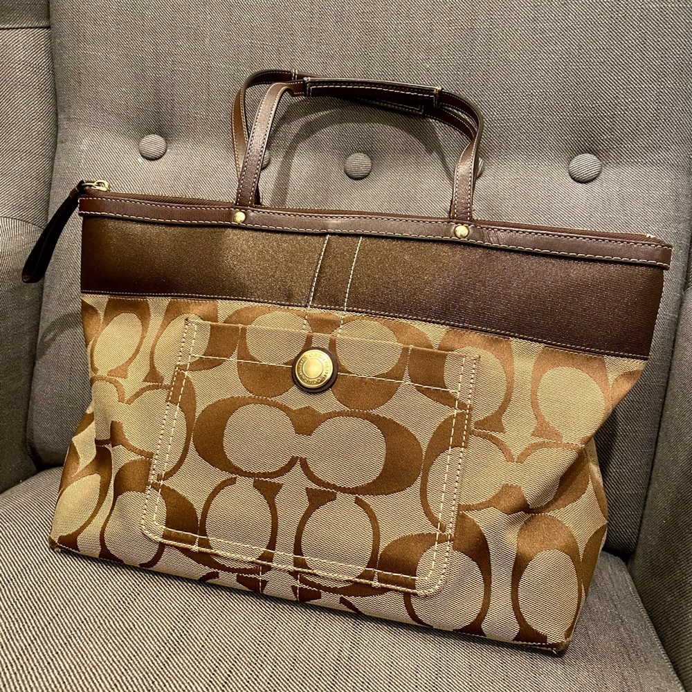 Coach Handbag with Shoulder Straps